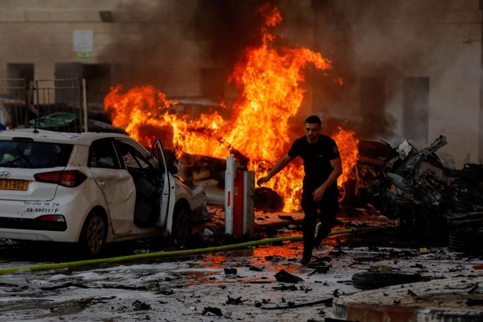 Hamas tuyên bố sốc, Israel huy động hàng trăm ngàn binh sĩ - Ảnh 2.