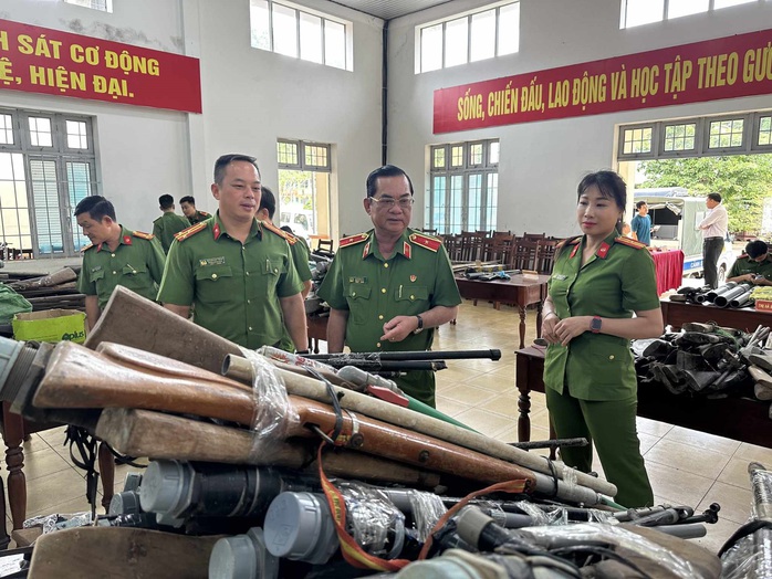 Đắk Lắk tiếp tục thu hồi thêm hàng ngàn khẩu súng - Ảnh 4.