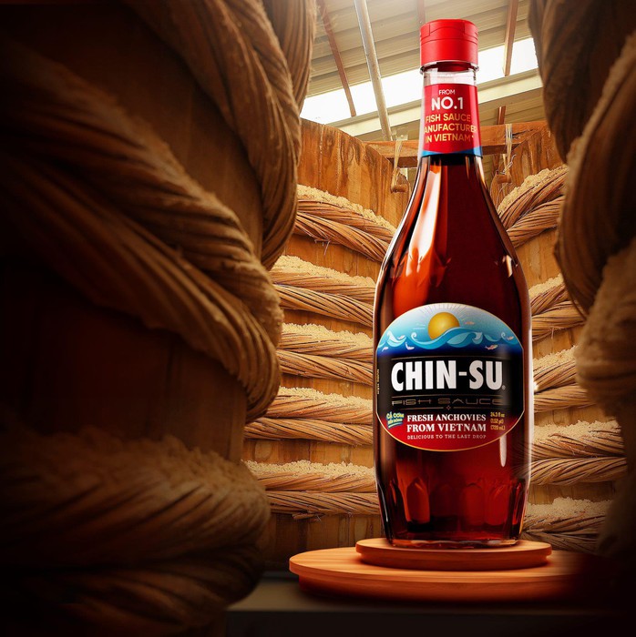 Mê món Việt 15 năm, Chad Kubanoff lần đầu đến thăm nhà thùng nước mắm Chin-su Phú Quốc - Ảnh 6. Mê món Việt 15 năm, Chad Kubanoff lần đầu đến thăm nhà thùng nước mắm Chin-su Phú Quốc - Ảnh 6.