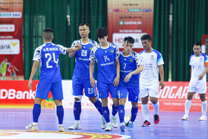Futsal Cúp quốc gia 2023: Sahako thắng cách biệt 11 bàn ngày ra quân - Ảnh 1.