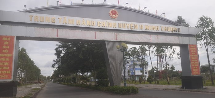 Kiên Giang: Khởi tố 3 cựu lãnh đạo huyện, bắt giam 10 người - Ảnh 2.