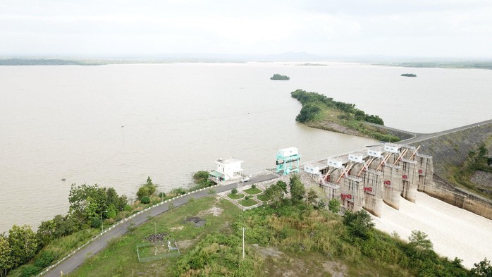 Công ty Thủy điện Buôn Kuốp bảo đảm cung cấp điện và tích nước chuẩn bị cho mùa khô - Ảnh 3. Công ty Thủy điện Buôn Kuốp bảo đảm cung cấp điện và tích nước chuẩn bị cho mùa khô - Ảnh 3.