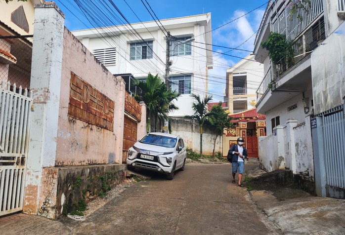 Vụ học sinh bị nhóm bạn đánh hội đồng: Nam sinh gãy ngón tay, công an vào cuộc - Ảnh 2.