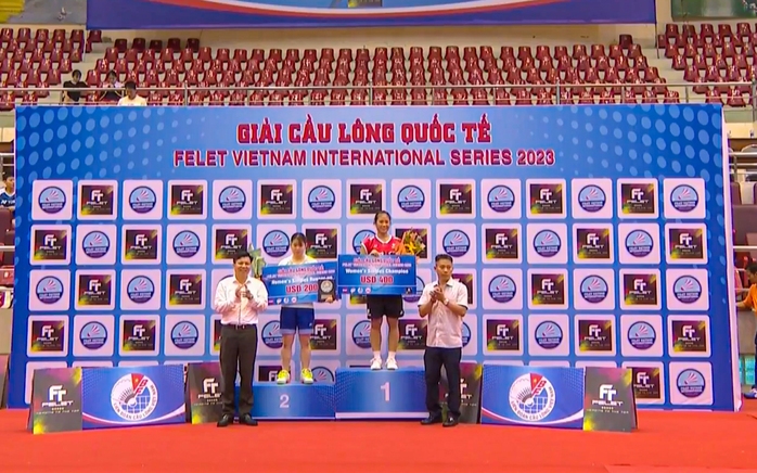 Cặp VĐV Văn Hải - Vân Anh giành  Á quân giải cầu lông FELET Vietnam International Series 2023 - Ảnh 4.