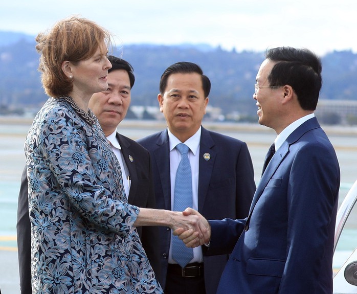 Chủ tịch nước Võ Văn Thưởng tới Mỹ, bắt đầu dự APEC 2023 - Ảnh 1.