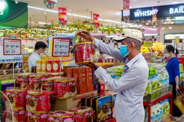 Hệ thống bán lẻ Satra dự trữ hàng hóa phục vụ Tết 2024 hơn 550 tỉ đồng - Ảnh 2.