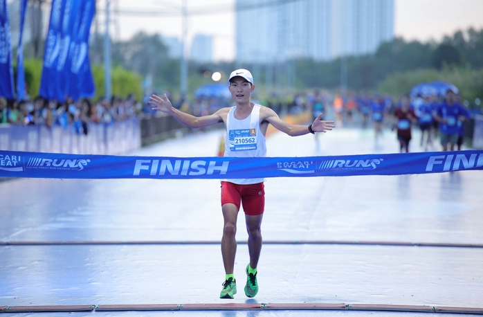 8.000 vận động viên dự giải chạy Pocari Sweat Run Việt Nam 2023 - Ảnh 4.