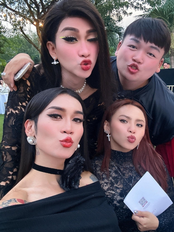 Showbiz Việt tề tựu đám cưới diễn viên Phương Lan - Ảnh 4.