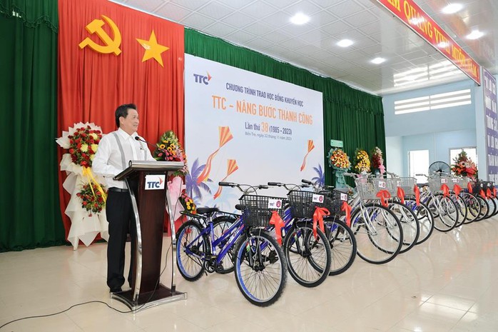 Trao học bổng “TTC - Nâng bước thành công” lần thứ 38 năm 2023 - Ảnh 1. Trao học bổng “TTC - Nâng bước thành công” lần thứ 38 năm 2023 - Ảnh 1.
