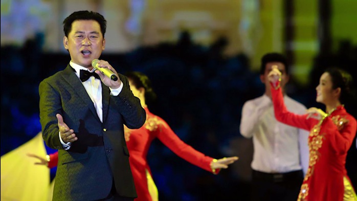 Ca sĩ Tạ Minh Tâm hứng thú với cuộc vận động sáng tác Đất nước trọn niềm vui - Ảnh 1.
