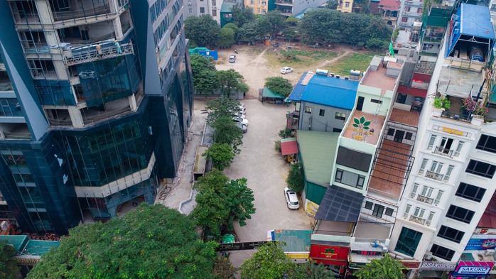 VIDEO: Những ô đất dự án cao ốc bị Hà Nội dừng thực hiện - Ảnh 9.