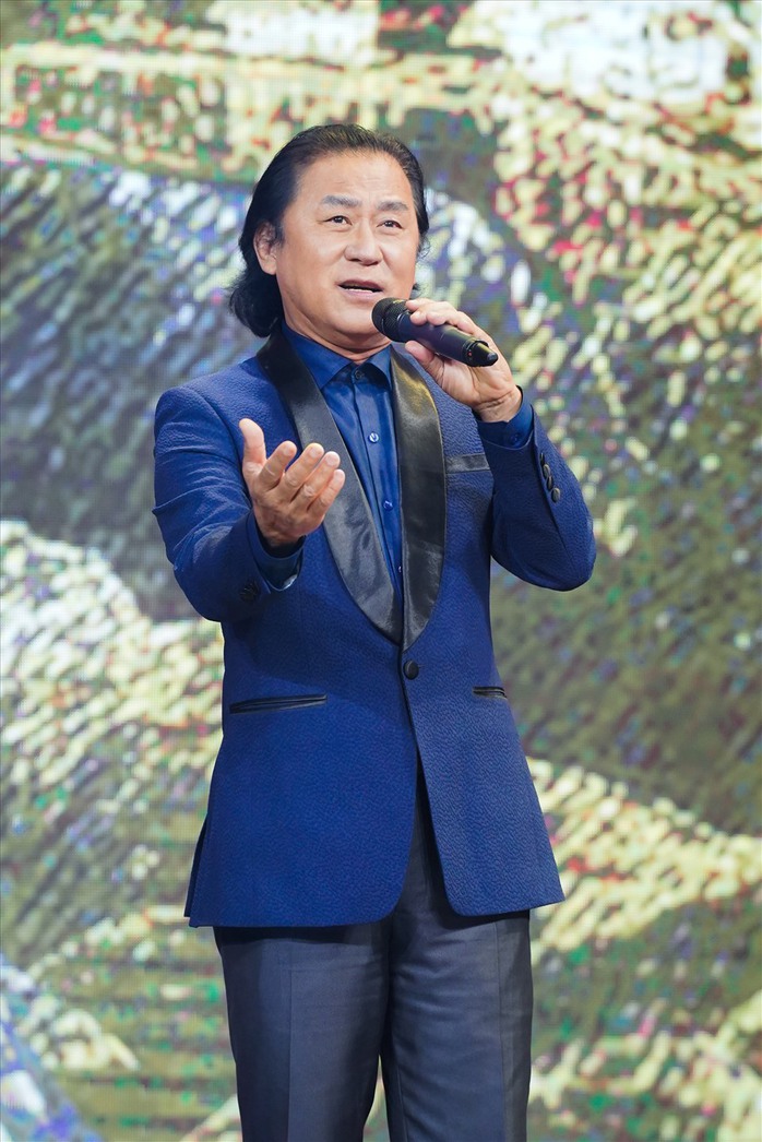 Ca sĩ Tạ Minh Tâm hứng thú với cuộc vận động sáng tác Đất nước trọn niềm vui - Ảnh 2.
