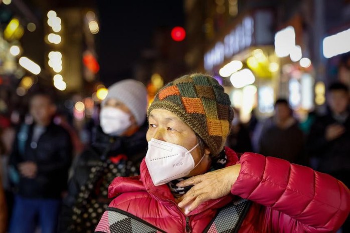 WHO yêu cầu Trung Quốc báo cáo cụm bệnh viêm phổi - Ảnh 1.