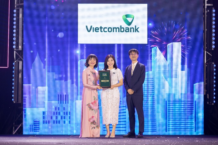 Vietcombank 8 năm liên tiếp có môi trường làm việc tốt nhất Việt Nam - Ảnh 1.