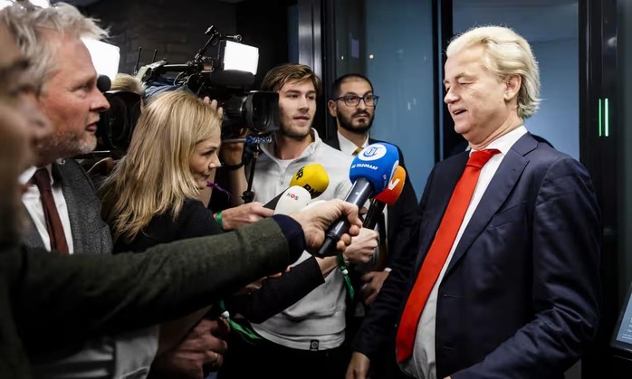 Donald Trump Hà Lan tỏ rõ tham vọng - Ảnh 1.