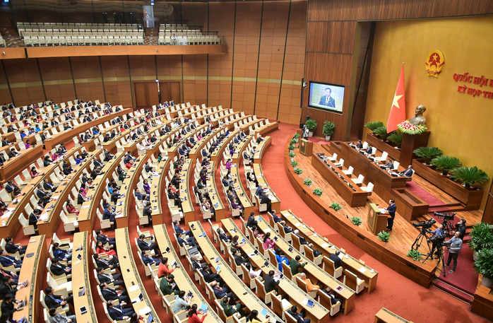 Quốc hội quyết nghị về chính sách tiền lương từ 1-7-2024 - Ảnh 1.