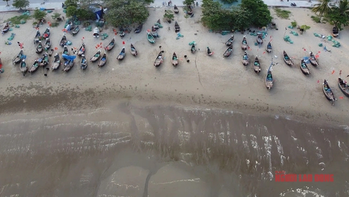 CLIP: Khó tin hình ảnh về biển Sầm Sơn - mỏ vàng du lịch Thanh Hóa - Ảnh 9.