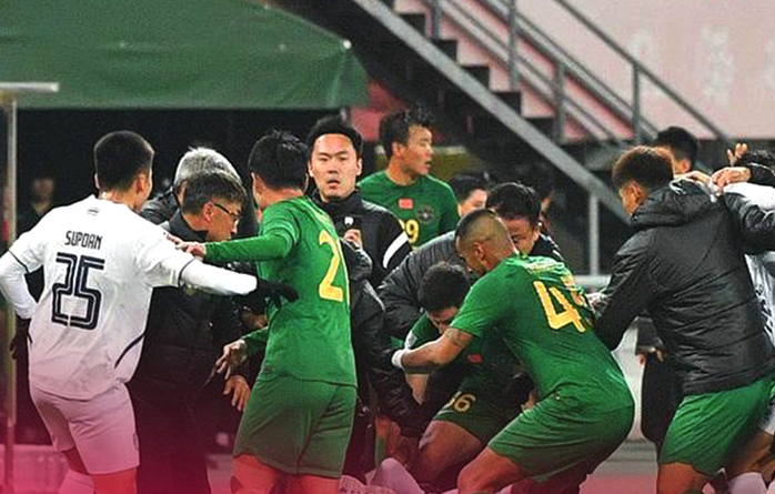 Cầu thủ Thái Lan và Trung Quốc hỗn chiến ở AFC Champions League - Ảnh 2.