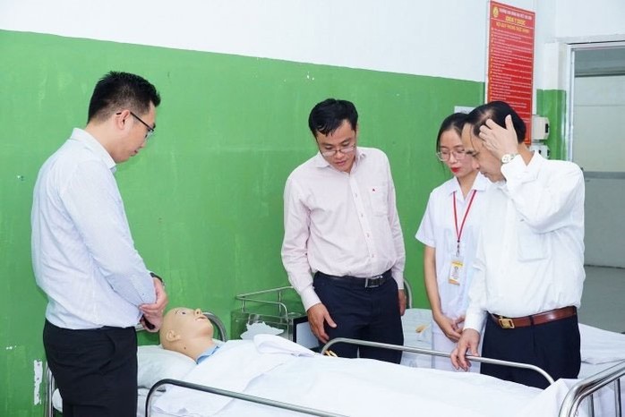 Mở ng&agrave;nh sức khỏe kh&ocirc;ng cần thẩm định chuy&ecirc;n m&ocirc;n?! - Ảnh 1.