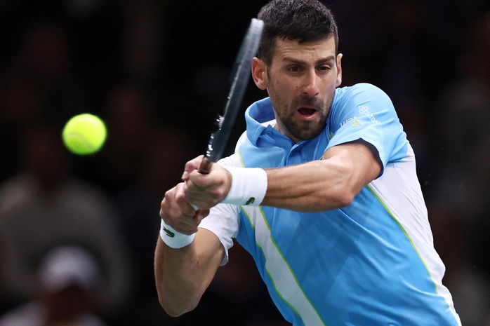 Djokovic ngược dòng trước đối thủ, hướng đến danh hiệu Master 1000 thứ 40 - Ảnh 1.