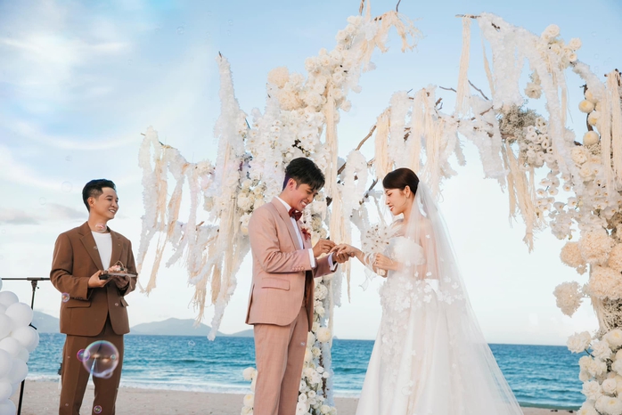 Đám cưới ngọt ngào của Puka - Gin Tuấn Kiệt - Ảnh 1.