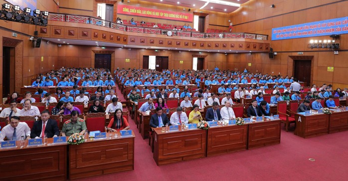 250 đại biểu tham dự Đại hội Công đoàn tỉnh Đắk Lắk - Ảnh 3.
