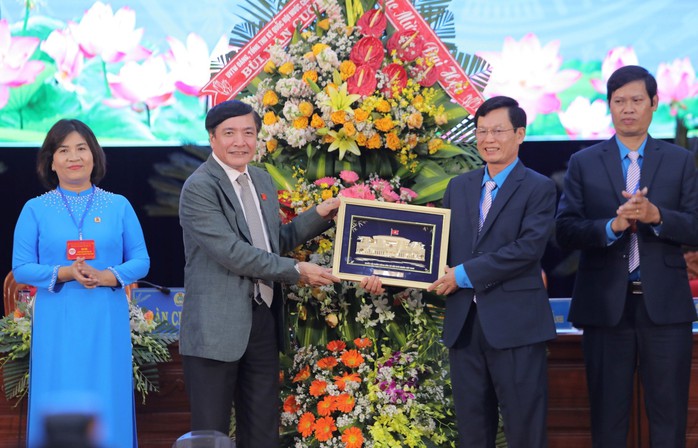 250 đại biểu tham dự Đại hội Công đoàn tỉnh Đắk Lắk - Ảnh 2.