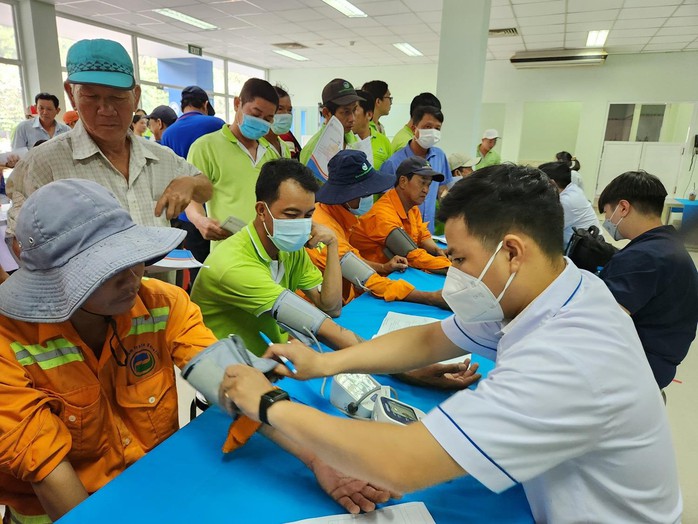 VWS chăm lo sức khỏe cho người lao động - Ảnh 2. VWS chăm lo sức khỏe cho người lao động - Ảnh 2.