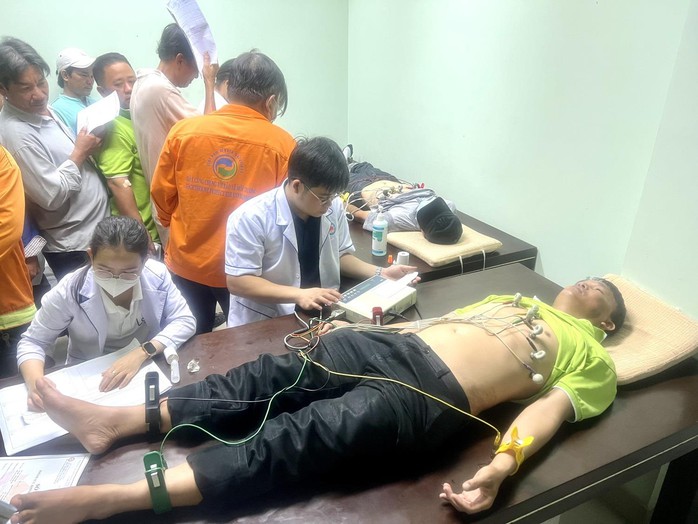 VWS chăm lo sức khỏe cho người lao động - Ảnh 5. VWS chăm lo sức khỏe cho người lao động - Ảnh 5.