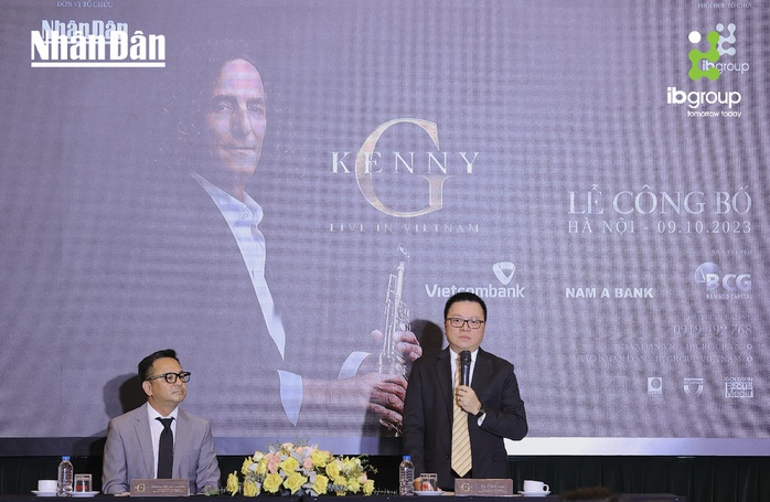 Vietcombank đồng hành sự kiện âm nhạc Kenny G Live in Vietnam - Ảnh 2. Vietcombank đồng hành sự kiện âm nhạc Kenny G Live in Vietnam - Ảnh 2.