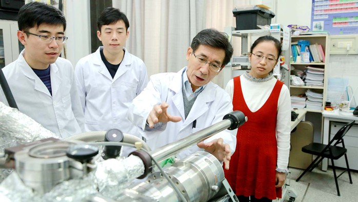 Trung Quốc đầu tư lớn cho các nhà khoa học trẻ tài năng - Ảnh 1.