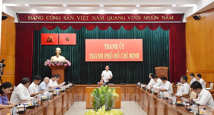 Bí thư Nguyễn Văn Nên đề nghị các báo của TP HCM mở chuyên trang về chống tham nhũng - Ảnh 2.
