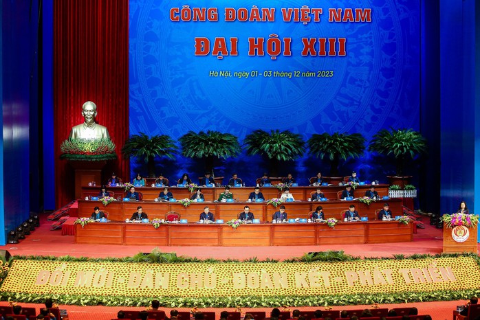 Ban Chấp hành, Đoàn Chủ tịch Tổng LĐLĐ Việt Nam khóa XII: Trách nhiệm, đoàn kết vì người lao động- Ảnh 2. Ban Chấp hành, Đoàn Chủ tịch Tổng LĐLĐ Việt Nam khóa XII: Trách nhiệm, đoàn kết vì người lao động- Ảnh 2.