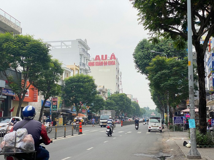Phòng khám Đa khoa Âu Á bị kiểm tra đột xuất sau loạt điều tra “Phòng khám “vẽ bệnh, moi tiền” của Báo Người Lao Động Phòng khám Đa khoa Âu Á bị kiểm tra đột xuất sau loạt điều tra “Phòng khám “vẽ bệnh, moi tiền” của Báo Người Lao Động