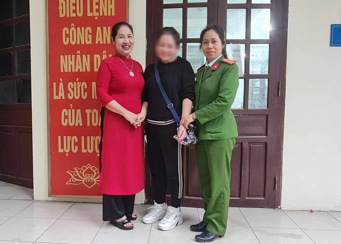 Chủ nhà hàng ở Thanh Hóa trao trả số tiền gần 270 triệu đồng khách chuyển nhầm- Ảnh 1. Chủ nhà hàng ở Thanh Hóa trao trả số tiền gần 270 triệu đồng khách chuyển nhầm- Ảnh 1.
