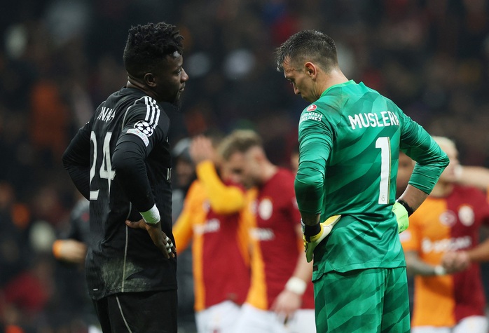 Andre Onana sẵn sàng bỏ CAN để giữ vị trí số 1 Man United- Ảnh 3. Andre Onana sẵn sàng bỏ CAN để giữ vị trí số 1 Man United- Ảnh 3.