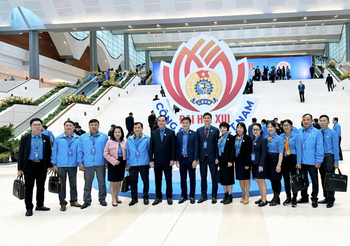 Đẩy mạnh phong trào lao động giỏi, lao động sáng tạo trong công chức viên chức- Ảnh 4. Đẩy mạnh phong trào lao động giỏi, lao động sáng tạo trong công chức viên chức- Ảnh 4.