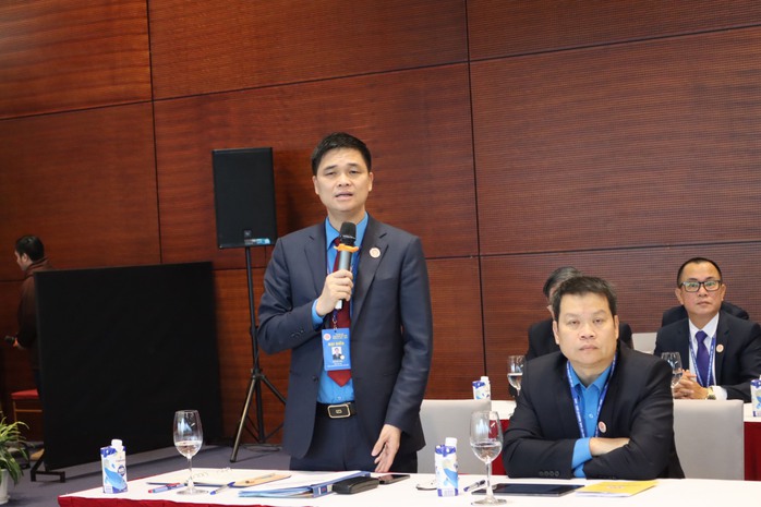 Để người lao động xây dựng quyền lợi cho chính mình- Ảnh 1. Để người lao động xây dựng quyền lợi cho chính mình- Ảnh 1.