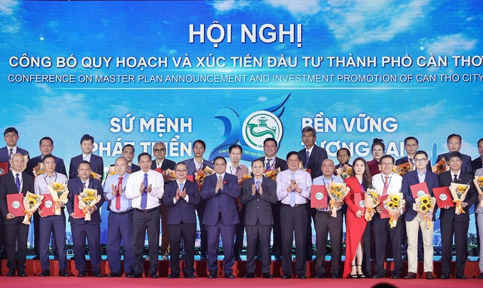 Thủ tướng Phạm Minh Chính: "TP Cần Thơ dựa vào nội lực của mình là chính"- Ảnh 8. Thủ tướng Phạm Minh Chính: "TP Cần Thơ dựa vào nội lực của mình là chính"- Ảnh 8.