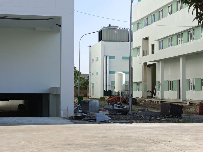 Cận cảnh bệnh viện 1.300 tỉ đồng chưa thể hoạt động dù đã khánh thành- Ảnh 5. Cận cảnh bệnh viện 1.300 tỉ đồng chưa thể hoạt động dù đã khánh thành- Ảnh 5.