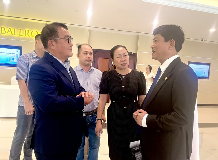 Chủ tịch tỉnh Bình Dương đã chủ trì 14 phiên họp gỡ khó cho doanh nghiệp- Ảnh 1. Chủ tịch tỉnh Bình Dương đã chủ trì 14 phiên họp gỡ khó cho doanh nghiệp- Ảnh 1.