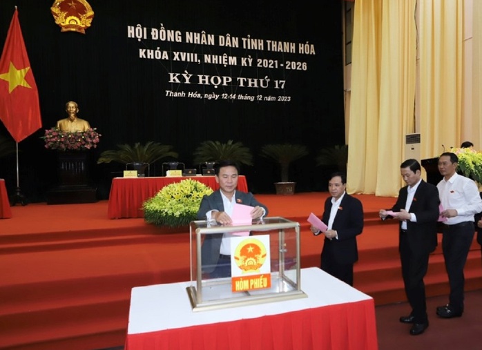 Công bố kết quả lấy phiếu tín nhiệm 29 chức danh chủ chốt của Thanh Hóa- Ảnh 2. Công bố kết quả lấy phiếu tín nhiệm 29 chức danh chủ chốt của Thanh Hóa- Ảnh 2.