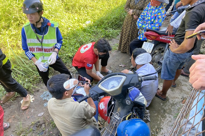 sập sàn nhà sập sàn nhà