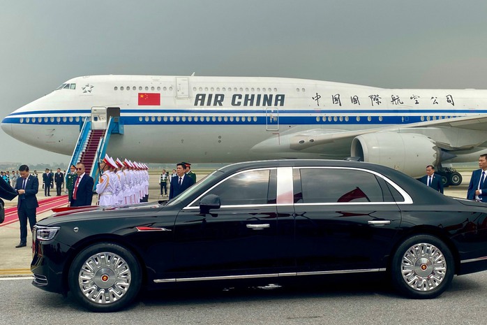 Thủ tướng Phạm Minh Chính đón Tổng Bí thư, Chủ tịch Tập Cận Bình tại sân bay Nội Bài- Ảnh 4. Thủ tướng Phạm Minh Chính đón Tổng Bí thư, Chủ tịch Tập Cận Bình tại sân bay Nội Bài- Ảnh 4.