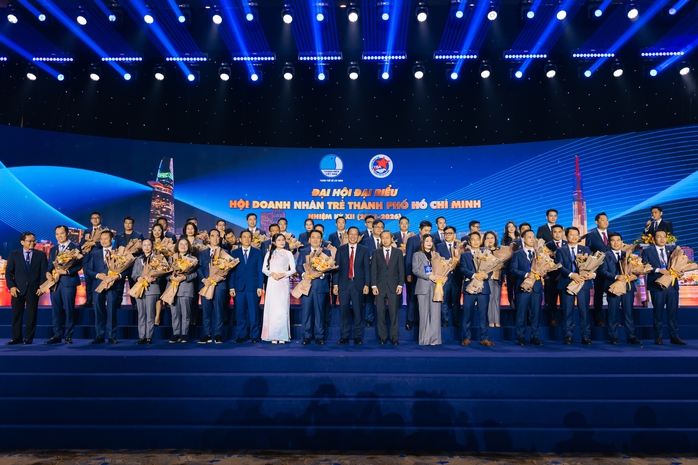 Tổng Giám đốc Công ty CP Vàng bạc đá quý Phú Nhuận được bầu làm Chủ tịch Hội Doanh nhân trẻ TP HCM- Ảnh 2. Tổng Giám đốc Công ty CP Vàng bạc đá quý Phú Nhuận được bầu làm Chủ tịch Hội Doanh nhân trẻ TP HCM- Ảnh 2.