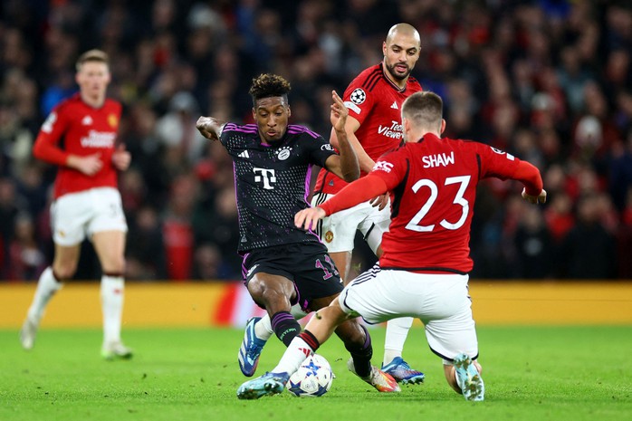 Man United thiếu cân đối đội hình và không có các nhân tố xuất sắc nên thất bại trên các đấu trường Ảnh: REUTERS Man United thiếu cân đối đội hình và không có các nhân tố xuất sắc nên thất bại trên các đấu trường Ảnh: REUTERS