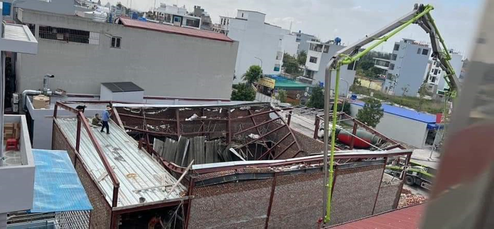Vụ sập mái nhà đang thi công ở Thái Bình: Thêm 1 nạn nhân tử vong- Ảnh 1. Vụ sập mái nhà đang tỷ lệ kèo nhà cái công ở Thái Bình: Thêm 1 nạn nhân tử vong- Ảnh 1.
