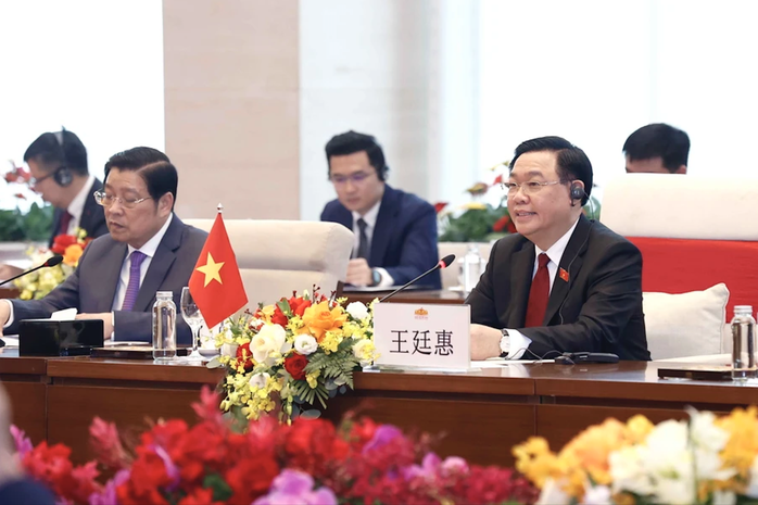 Chủ tịch Quốc hội Vương Đình Huệ hội kiến Tổng Bí thư, Chủ tịch Tập Cận Bình- Ảnh 7. Chủ tịch Quốc hội Vương Đình Huệ hội kiến Tổng Bí thư, Chủ tịch Tập Cận Bình- Ảnh 7.