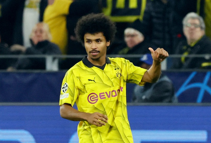 Rượt đuổi tỉ số nghẹt thở, PSG suýt làm khán giả Champions League- Ảnh 4. Rượt đuổi tỉ số nghẹt thở, PSG suýt làm khán giả Champions League- Ảnh 4.