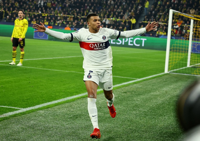Rượt đuổi tỉ số nghẹt thở, PSG suýt làm khán giả Champions League- Ảnh 7. Rượt đuổi tỉ số nghẹt thở, PSG suýt làm khán giả Champions League- Ảnh 7.